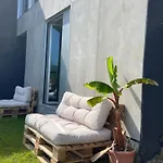 Umi Surf Yoga House Doninos