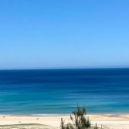 Umi Surf Yoga House Doniños *